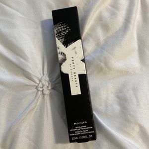 Fenty pro filt’r hydrating long wear foundation shade 150
